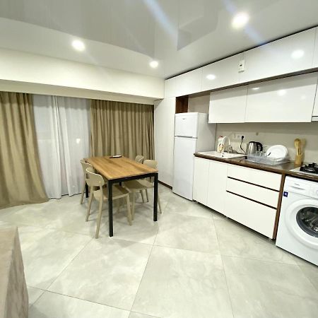 Gss - B Apartment Tbilisi Exterior foto